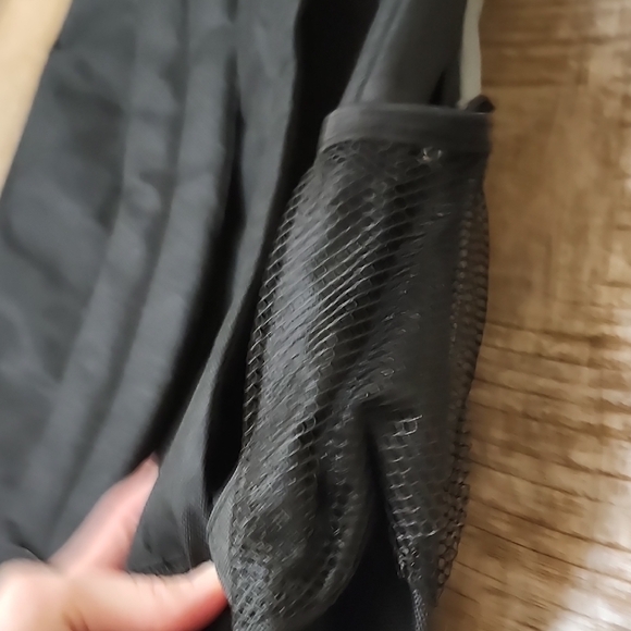 Sleek Black and Gray Backpack with Modern Design - Picture 5 of 6